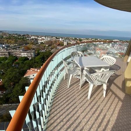 Cond Torre Apartment Lignano Sabbiadoro Exterior foto